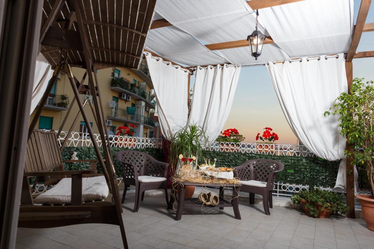 Hotel Residence Confalone Наполи Екстериор снимка
